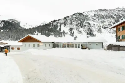 Chalet Schneekristall im Winter