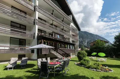 Ein allgemeiner Bergblick oder ein Berglick von der Ferienwohnung aus