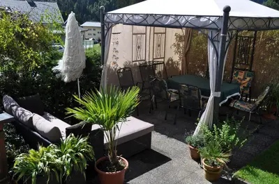 Ein Garten an der Unterkunft Hotel Maroi