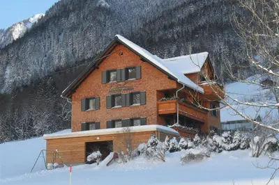 Haus Brügga im Winter