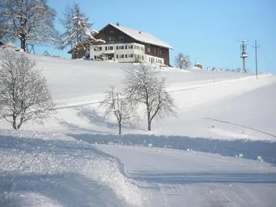 Lindenhof im Winter