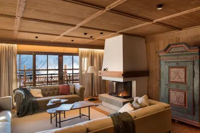 Ein Sitzbereich in der Unterkunft Chalet Mimi