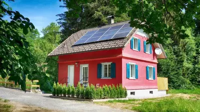 Das Gebäude in dem sich die Ferienwohnung befindet