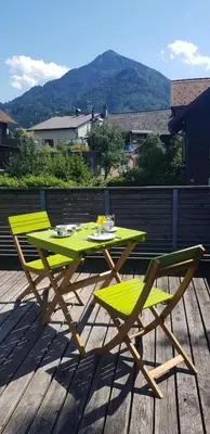 Ein allgemeiner Bergblick oder ein Berglick von der Ferienwohnung aus