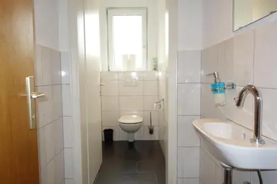 Ein Badezimmer in der Unterkunft Wirtshaus zum Stern