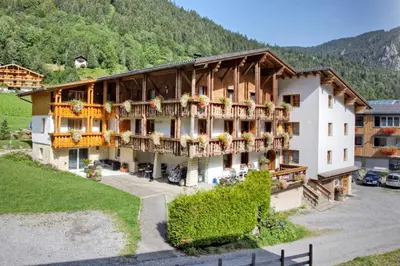 Ein allgemeiner Bergblick oder ein Berglick von der Ferienwohnung aus