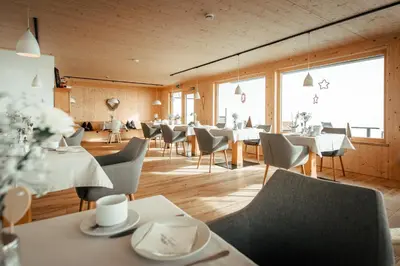 Ein Sitzbereich in der Unterkunft Gästehaus Mathies