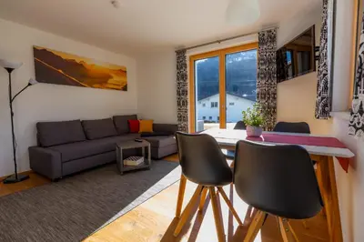Ein Sitzbereich in der Unterkunft Ferienwohnung Wallner