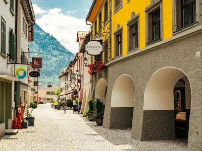 Ein allgemeiner Bergblick oder ein Berglick von der Ferienwohnung aus