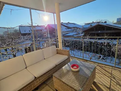 Ein Balkon oder eine Terrasse in der Unterkunft Coraline -Koblach, 6-10 P, 3 Schlafzimmer, Küche, riesige Terrasse, Parkplatz, WiFi, Stellplatz Ski