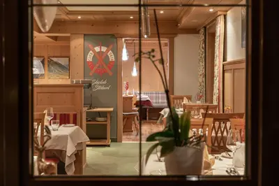 Ein Restaurant oder anderes Speiselokal in der Unterkunft Hubertus, 3 Sterne Superior