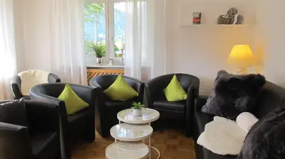 Ein Sitzbereich in der Unterkunft Ferienhaus Windegge