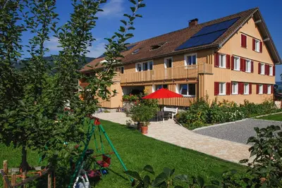 Ein Garten an der Unterkunft Ferienwohnung Sonnenhof
