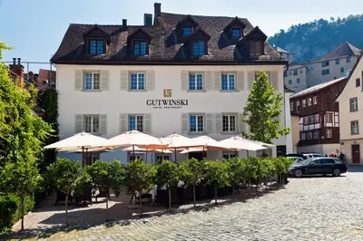 Das Gebäude in dem sich das Hotel befindet