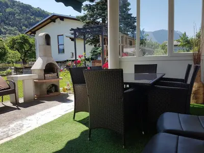 Ein allgemeiner Bergblick oder ein Berglick von der Ferienwohnung aus