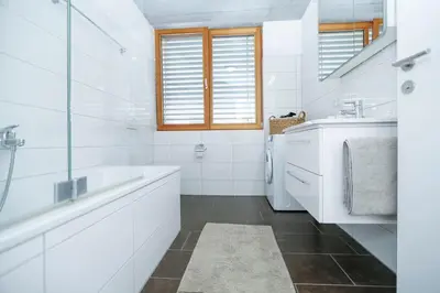 Ein Badezimmer in der Unterkunft Gartenwohnung in prämierter Wohnanlage
