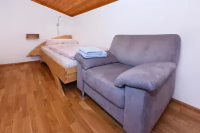 Ein Sitzbereich in der Unterkunft Haus Bahl