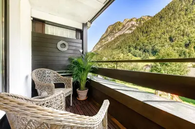 Ein allgemeiner Bergblick oder ein Berglick von der Ferienwohnung aus