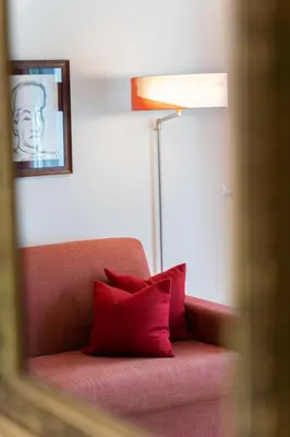 Ein Sitzbereich in der Unterkunft Alpinikum Apartments