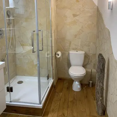 Ein Badezimmer in der Unterkunft Ferienwohnung Drachennest mit Sonnenterrasse