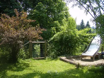 Ein Garten an der Unterkunft Ferienwohnungen Frick