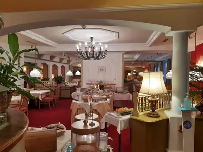 Ein Sitzbereich in der Unterkunft Schedlers Löwenhotel-GARNI