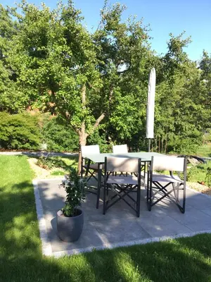 Ein Garten an der Unterkunft Ferienhaus Raich