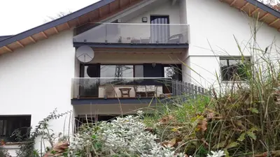 Ein Balkon oder eine Terrasse in der Unterkunft RELAX in der Natur 2 Zimmer Apartment - im Grünen - Ruhelage