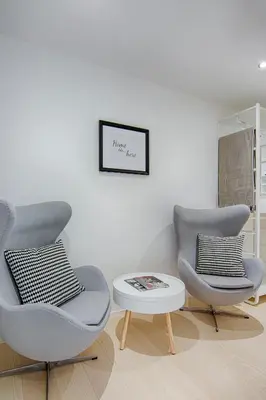Ein Sitzbereich in der Unterkunft Business Hotel Maier