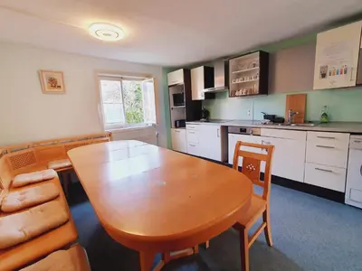 Küche/Küchenzeile in der Unterkunft Helene Hohenems, 4-12 P, Haus, 4 Schlafzimmer, Küche, Parkplatz, Garten, Wifi
