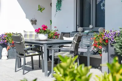 Ein Garten an der Unterkunft Ferienwohnung am Gant