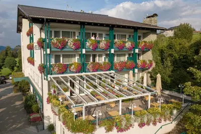 Ein Garten an der Unterkunft Hotel Engel Alberschwende