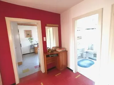 Ein Sitzbereich in der Unterkunft Dimai House 1970s