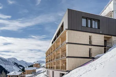 Ein allgemeiner Bergblick oder ein Berglick von der Ferienwohnung aus