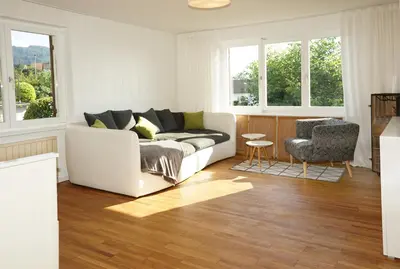 Ein Sitzbereich in der Unterkunft Haus Bregenz Apartment Bodensee