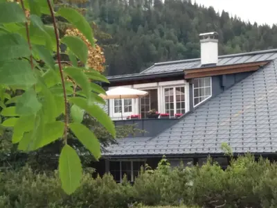 Das Gebäude in dem sich die Ferienwohnung befindet