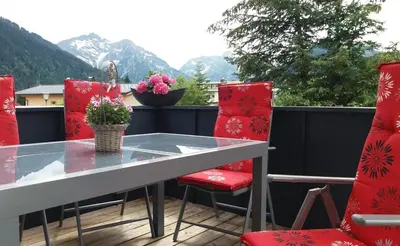 Ein allgemeiner Bergblick oder ein Berglick von der Ferienwohnung aus