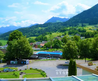 Ein allgemeiner Bergblick oder ein Berglick von der Ferienwohnung aus