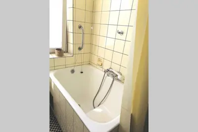 Ein Badezimmer in der Unterkunft Dimai House 1950s