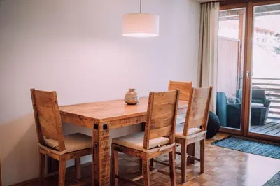 Ein Sitzbereich in der Unterkunft Apartment Auenfeld Widderstein