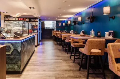 Lounge oder Bar in der Unterkunft Hotel Kaiser