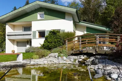 Das Gebäude in dem sich das Chalet befindet