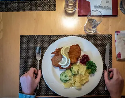 Essen im Hotel oder in der Nähe