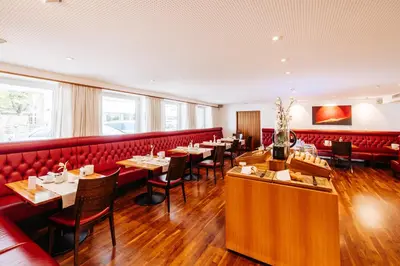 Ein Sitzbereich in der Unterkunft Sonne 1806 - Hotel am Campus Dornbirn