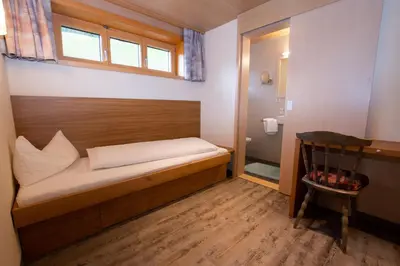 Ein Bett oder Betten in einem Zimmer der Unterkunft Haus Sonja Damüls