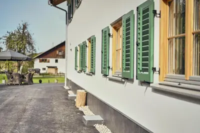 Das Gebäude in dem sich die Ferienwohnung befindet