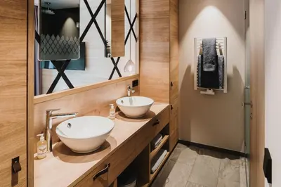 Ein Badezimmer in der Unterkunft Hotel Adler