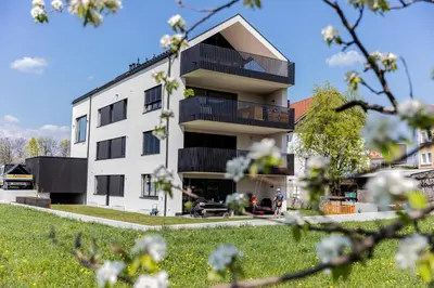 Das Gebäude in dem sich die Ferienwohnung befindet