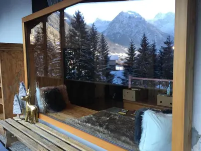 Ein allgemeiner Bergblick oder ein Berglick von der Ferienwohnung aus