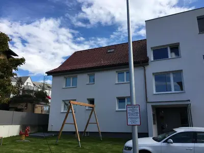 Das Gebäude in dem sich die Ferienwohnung befindet
